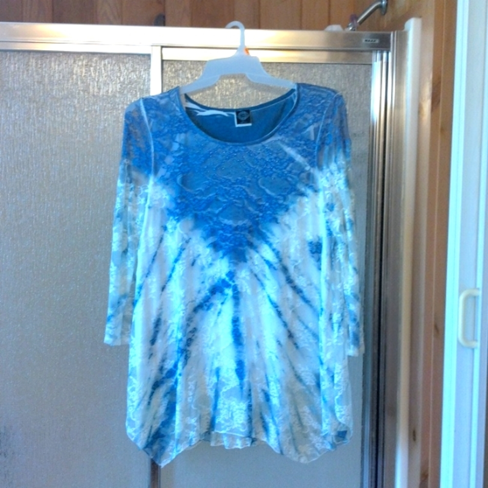 Cal Style brand, X-large, blue and white lace outter panel with nylon inner pane